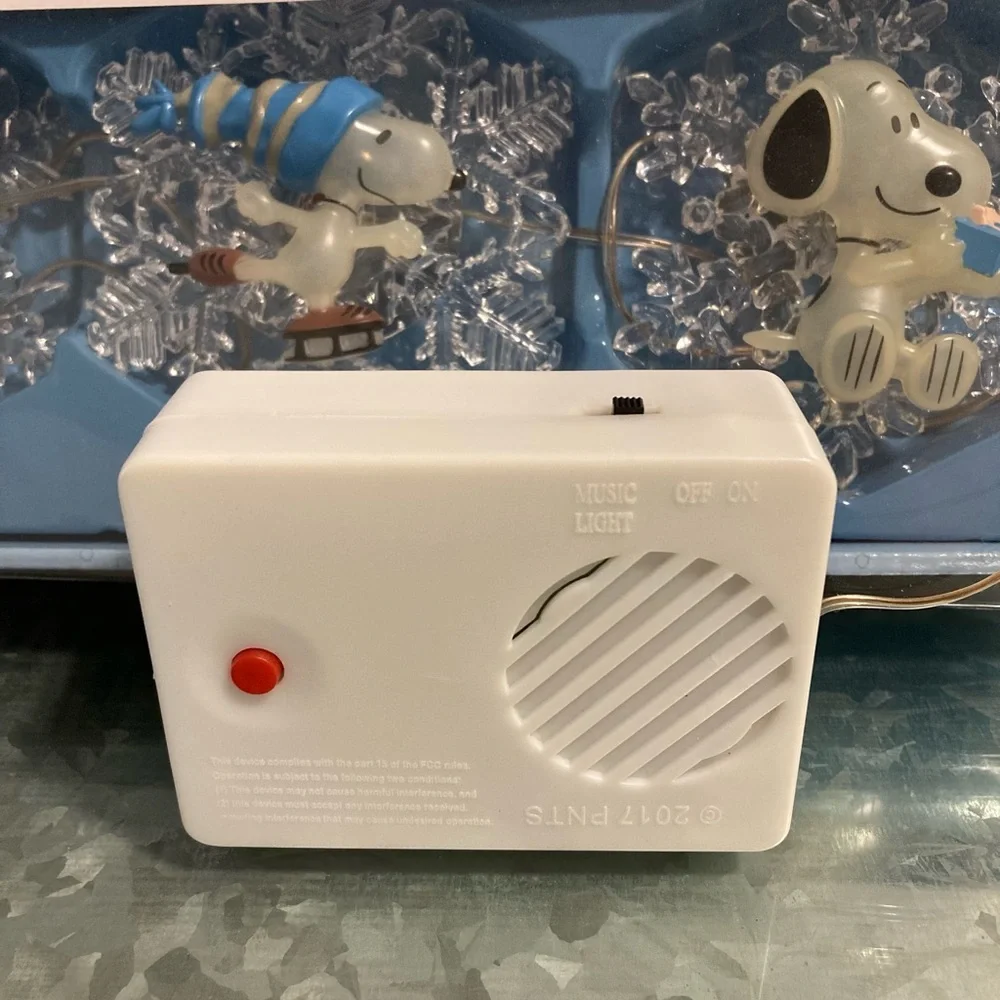 Peanuts Musical String Lights - Picture 6 of 10